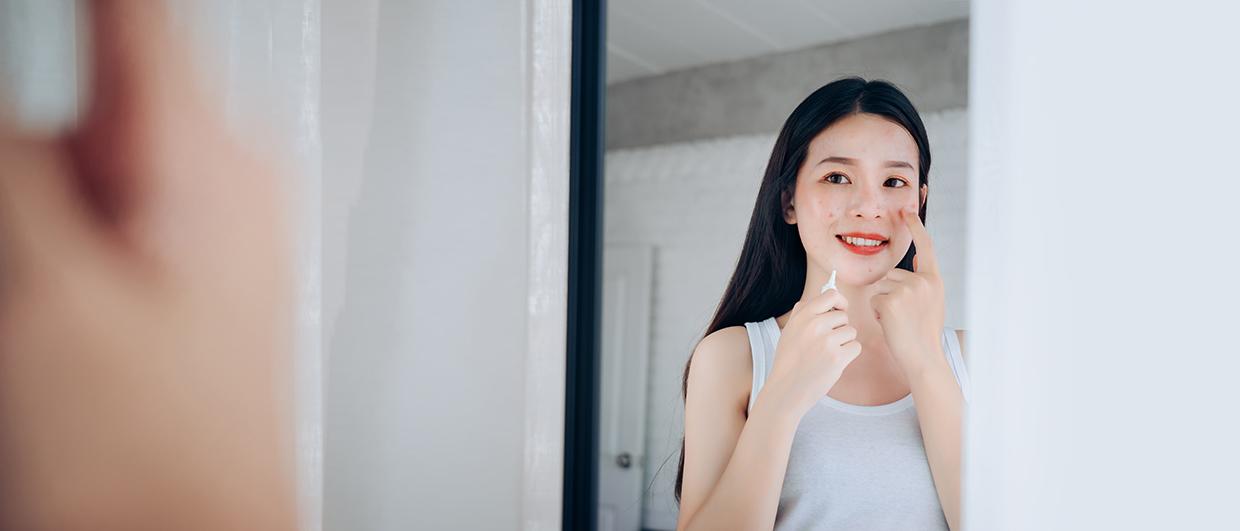 How does Dermatix® Acne Scar work?